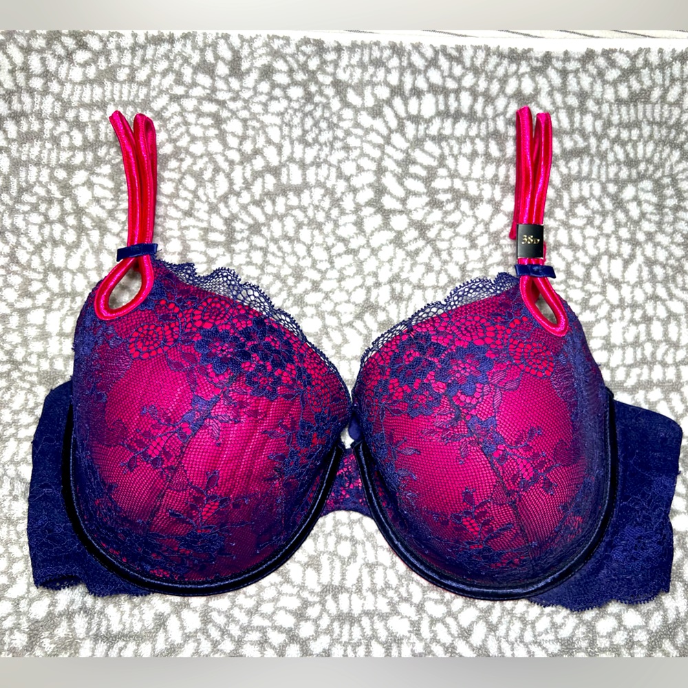 Victoria’s Secret Sexy Little Things navy lace bra with pink padding- 38D